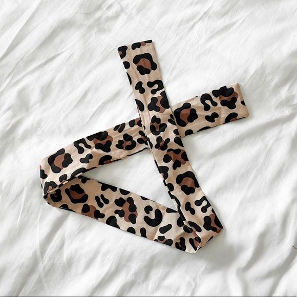 "𝗪𝗶𝗹𝗱 𝗖𝗵𝗶𝗹𝗱" - Picture 7 of 8